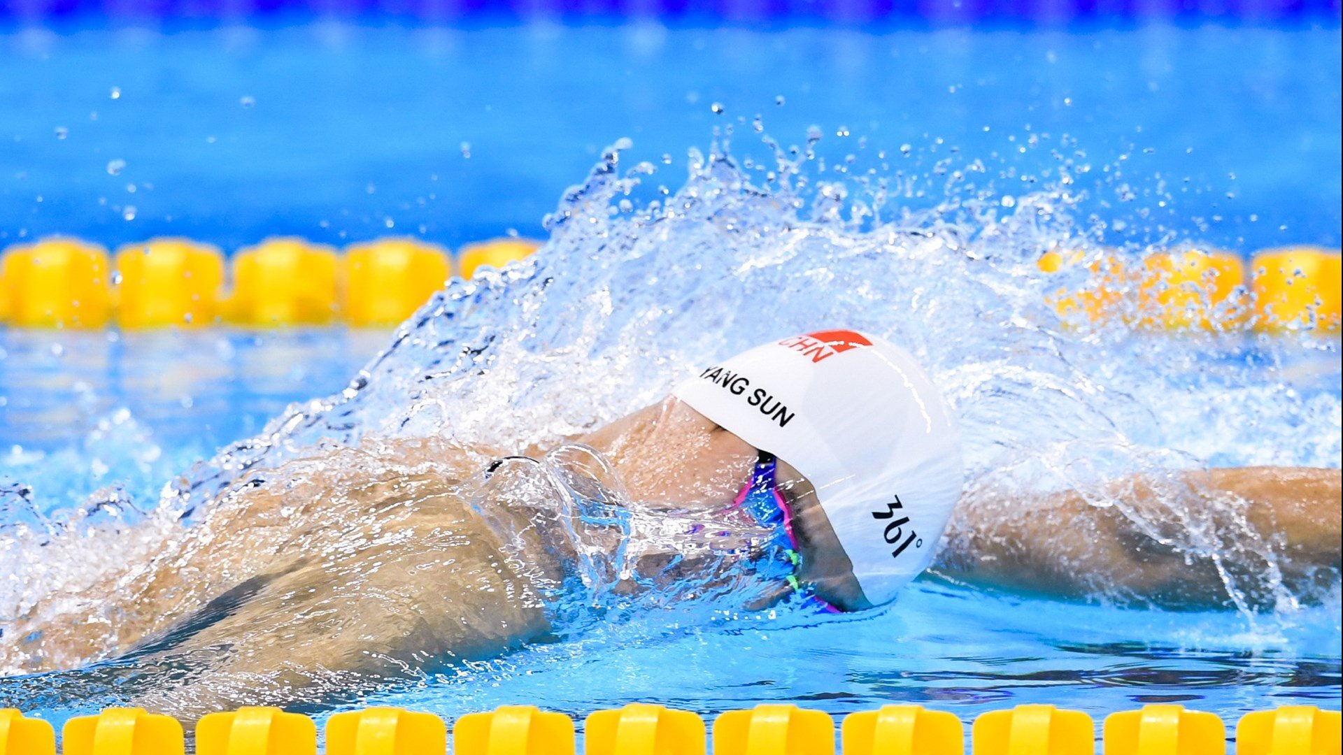 史上最壮观“冠军夜”回忆，荣耀永载史册，冠军之夜歌曲