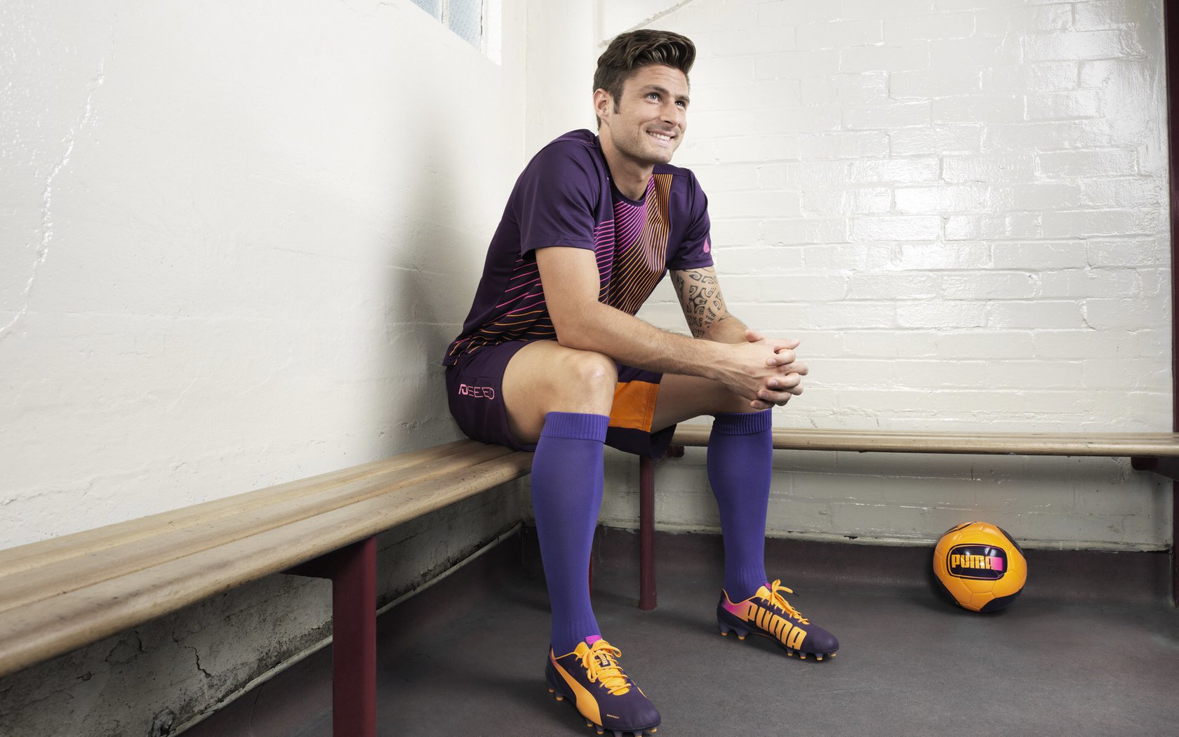 赛场内外的战友情谊,战场上的友情